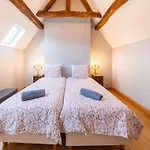 Charming In For 7 Feriehus