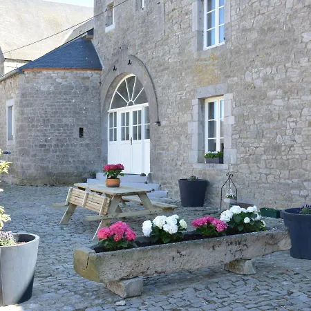Annexe Of A Magnificent Tastefully Renovated * Ouffet