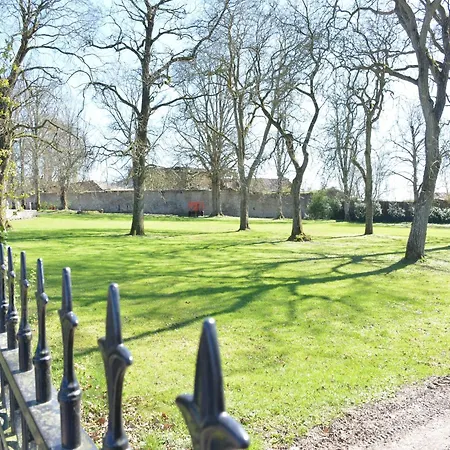 Charming In For 7 Ouffet