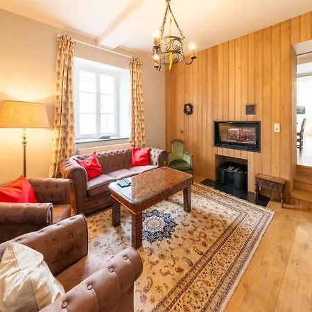 Charming In For 7 בית נופש