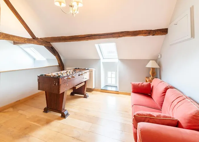 בית נופש Charming In For 7