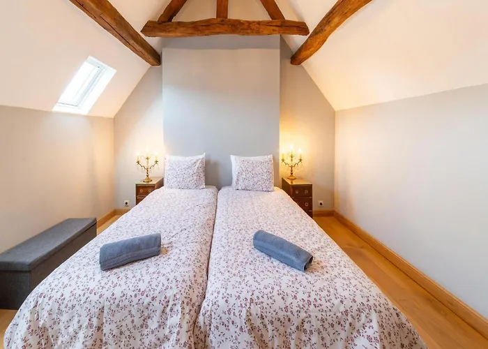 Charming In For 7 בית נופש אופט