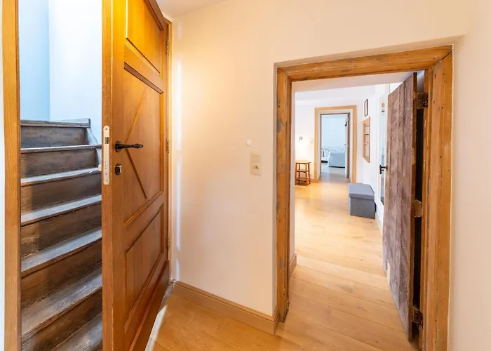 Дом отдыха Charming In For 7 *