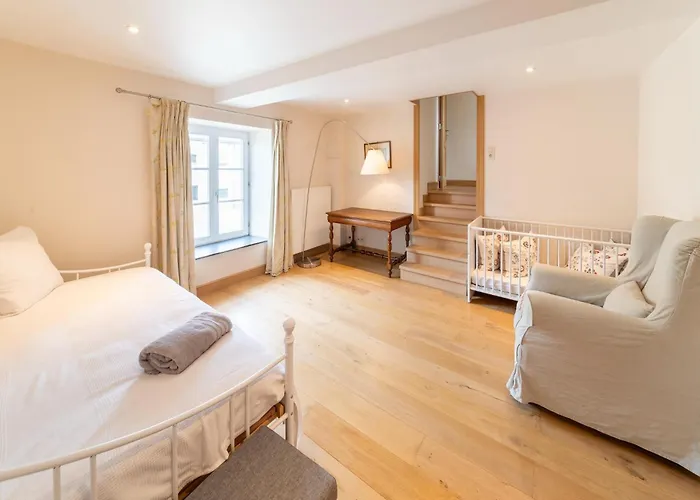 Charming In For 7 * Уффе