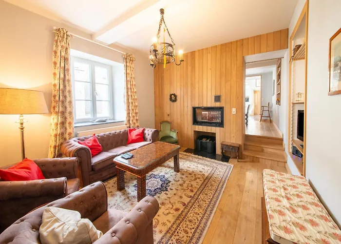 Дом отдыха Charming In For 7 *